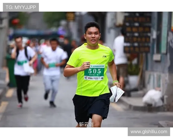 2.26 米济南姑娘首秀震撼！抬手即触筐，热身赛统治级表现引爆泉城(1)